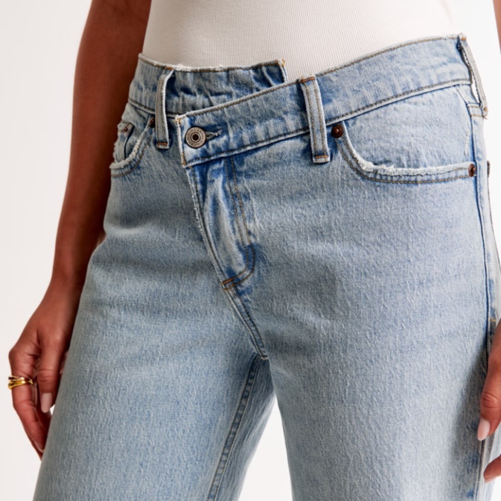 Abercrombie Low Rise Baggy Jeans
